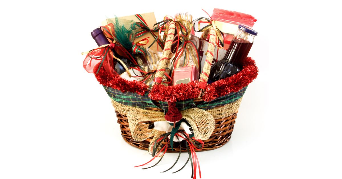 Ribbon and bows around the basket 